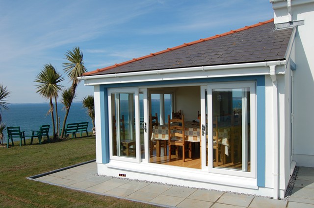 Sea view conservatory with opening panes